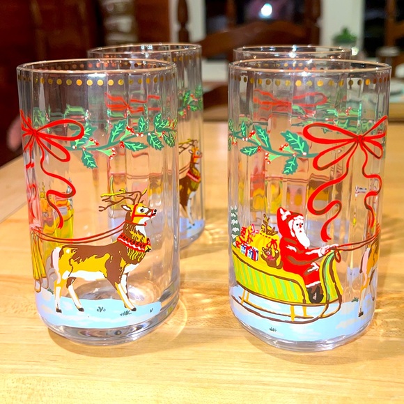 Anthropologie drinking glass set of 4 Santa sleigh - Picture 2 of 5